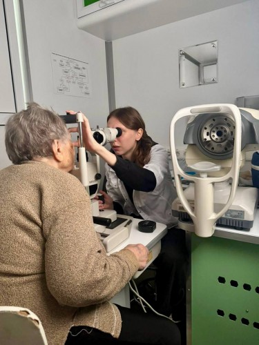 Оренбургские офтальмологи осмотрели в Гае 31 пациента