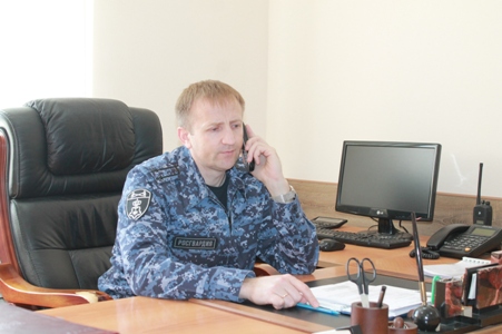 Росгвардейцы Оренбуржья провели "прямую линию" по вопросам трудоустройства Росгвардейцы Оренбуржья провели "прямую линию" по вопросам трудоустройства