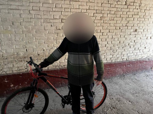 Сотрудники полиции вернули оренбуржцу похищенный велосипед