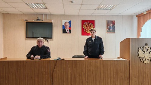 В Саракташе полицейские провели экскурсию для школьников в отдел полиции