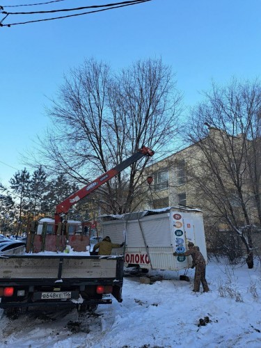 В Оренбурге демонтировали 148 незаконных торговых объектов