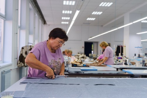 С помощью государственной поддержки оренбургская компания упрочивает свои позиции в лёгкой промышленности С помощью государственной поддержки оренбургская компания упрочивает свои позиции в лёгкой промышленности