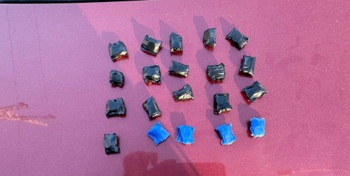 Оренбургские полицейские при поддержке бойцов Росгвардии задержали предполагаемых наркосбытчиков