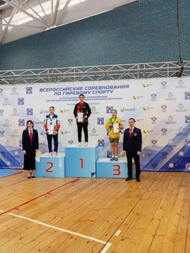 Сборная Оренбуржья стала серебряным призером всероссийских соревнований по гиревому спорту