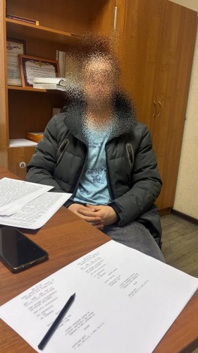 Электрик из Саракташа по звонку оформил на себя кредит в 1 070 000 рублей и перевёл его мошенникам на "безопасный счёт" Электрик из Саракташа по звонку оформил на себя кредит в 1 070 000 рублей и перевёл его мошенникам на "безопасный счёт"