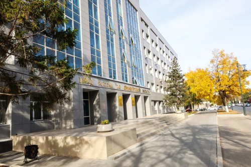 В Соль-Илецком округе директора школы отстранили от должности