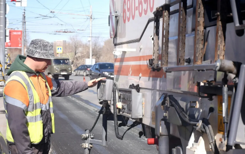 В Оренбурге начался дорожный ремонт