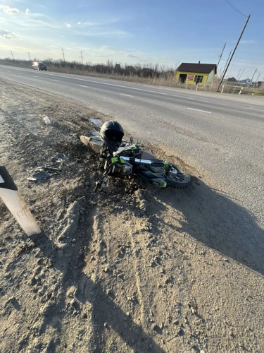 В Оренбургском районе пострадал в ДТП 16-летний питбайкер