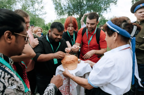 Более 1400 человек подали заявки на участие в Международном молодёжном форуме «Евразия Global»