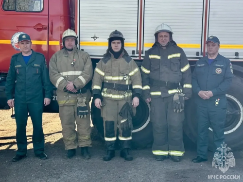 Жители Сорочинского муниципального округа выражают признательность пожарным за спасение дома
