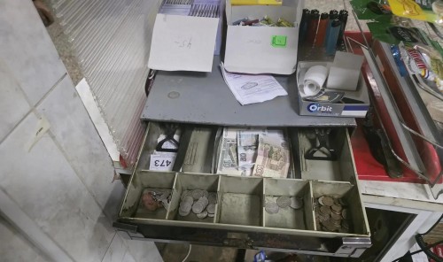 В Нооворском районе женщина ограбила кассу магазина