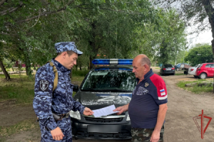 В Оренбургской области росгвардейцы проводят акцию «Безопасный отпуск» В Оренбургской области росгвардейцы проводят акцию «Безопасный отпуск»