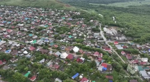 В Оренбургской области из-за сильных дождей затопило около 190 домов В Оренбургской области из-за сильных дождей затопило около 190 домов