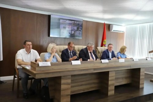 Поставки топлива на автозаправочные станции Оренбуржья осуществляются стабильно Поставки топлива на автозаправочные станции Оренбуржья осуществляются стабильно