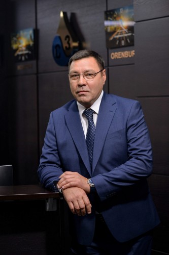Генеральный директор Нефтяной компании «Сладковско-Заречное» Павел Толстухин поздравил с Днем работников нефтяной и газовой промышленности Генеральный директор Нефтяной компании «Сладковско-Заречное» Павел Толстухин поздравил с Днем работников нефтяной и газовой промышленности