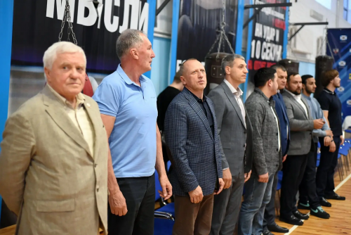 В Оренбурге открылся XV региональный турнир по боксу памяти Арнольда Жданова