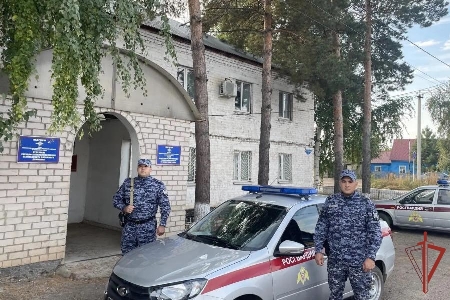 В Оренбургской области росгвардейцы задержали мужчину, ранившего гражданина из травматического пистолета В Оренбургской области росгвардейцы задержали мужчину, ранившего гражданина из травматического пистолета