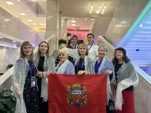 Педагоги Оренбуржья участвуют во Всероссийском форуме классных руководителей Педагоги Оренбуржья участвуют во Всероссийском форуме классных руководителей