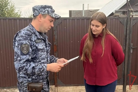 Сотрудники вневедомственной охраны Росгвардии провели акцию «Безопасный дом, подъезд, квартира» Сотрудники вневедомственной охраны Росгвардии провели акцию «Безопасный дом, подъезд, квартира»